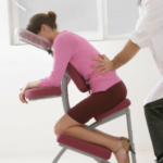 massage assis pression carré des lombes